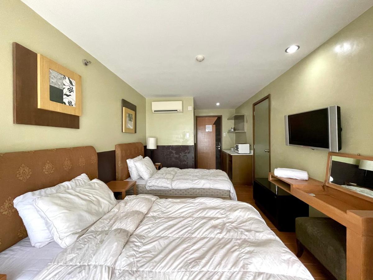 One Tagaytay Place Private Residences Tagaytay City Esterno foto