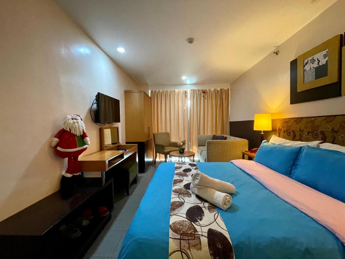 One Tagaytay Place Private Residences Tagaytay City Esterno foto