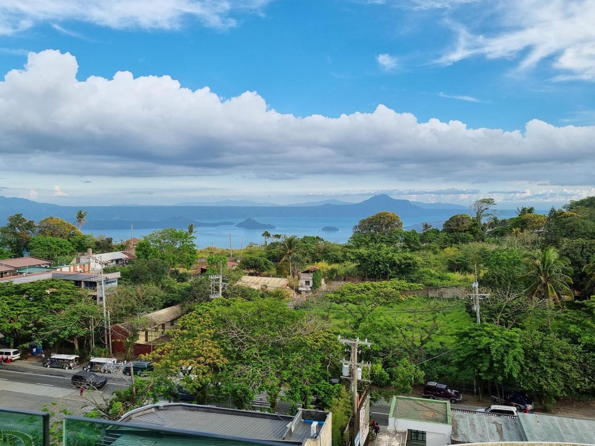 One Tagaytay Place Private Residences Tagaytay City Esterno foto