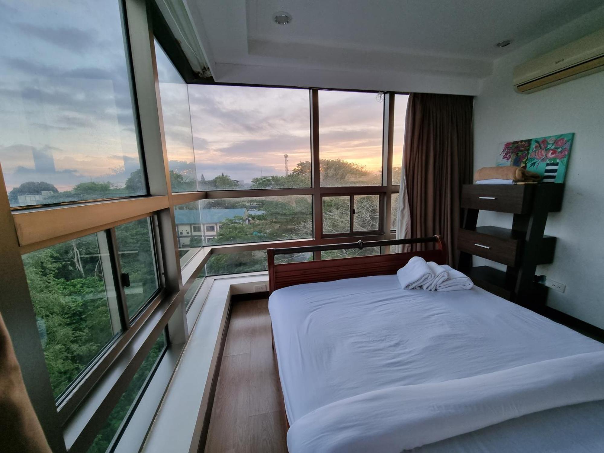 One Tagaytay Place Private Residences Tagaytay City Esterno foto